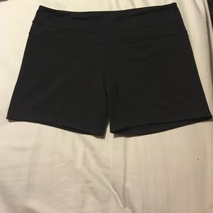 lululemon athletica Shorts - Lululemon CA 35801 RN 106259 Activewear Shorts lululemon athletica Shorts - Lululemon CA 35801 RN 106259 Activewear Shorts